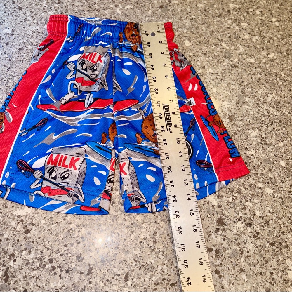 Flow Society l Milk & Cookies Flow l Youth Shorts l Size: YXS - Picture 7 of 9